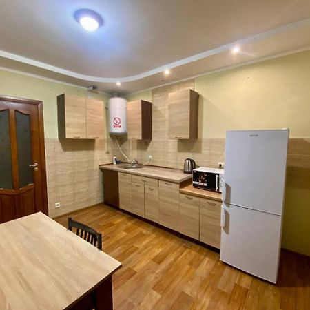 Акуратні Апартаменти В Центрі Львова Ngoại thất bức ảnh